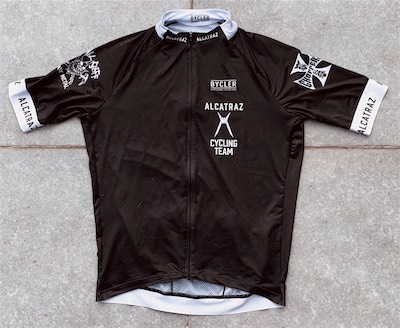 Officiële koerstrui van het Alcatraz festival.